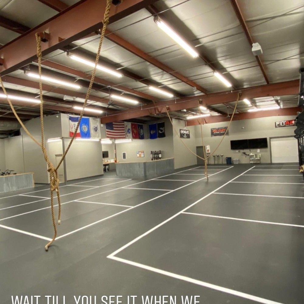 Thrive Fitness Building: 116 Gateway Dr, North Sioux City, SD 57049